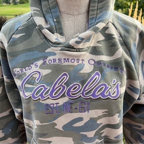 Cabela’s Camo Embroidered Graphic Logo Casual Hoodie - Picture 3 of 12